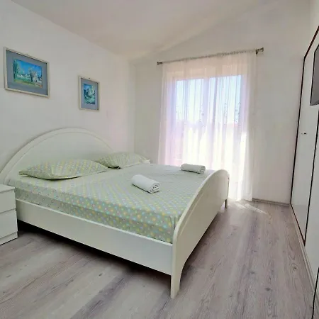 Carmen By Interhome Razanj