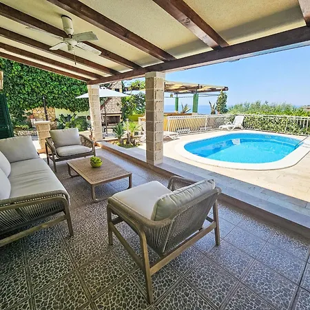 Carmen By Interhome Nyaraló *