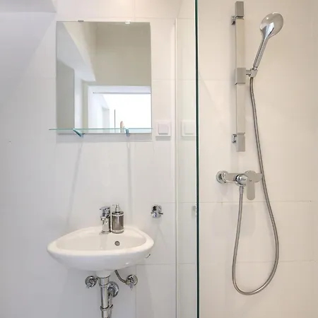 Carmen By Interhome Ražanj