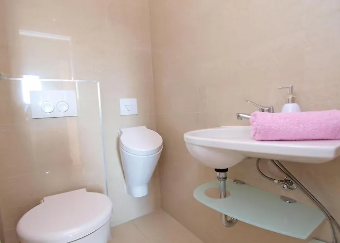 Carmen By Interhome Tatil Evi Ražanj