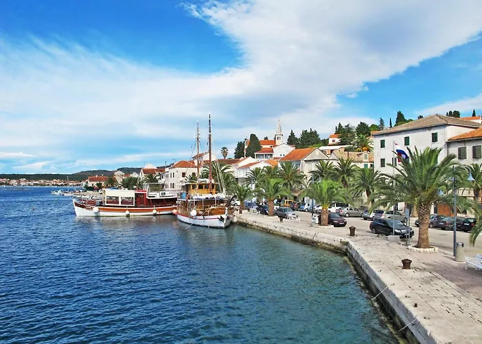 Carmen By Interhome Ražanj