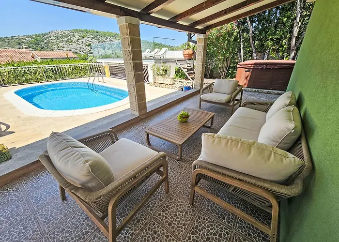 Carmen By Interhome * Ražanj